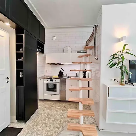 Apartment Stylish In Downtown Helsinki
