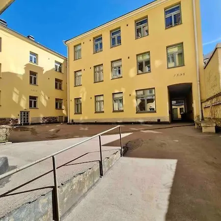 Apartment Stylish In Downtown Helsinki