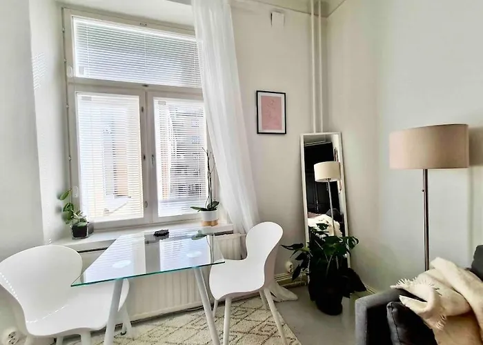 Апартаменты Stylish In Downtown